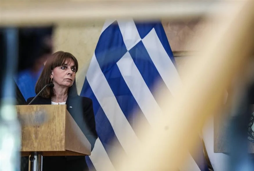 Στη Θεσσαλονίκη η ΠτΔ Κατερίνα Σακελλαροπούλου για τους εορτασμούς του Αγίου Δημητρίου και του «ΟΧΙ»