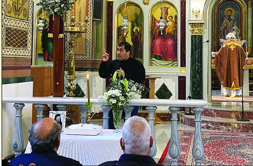 Κάθε Κυριακή Θεία Λειτουργία στη Νοηματική γλώσσα στην Ευαγγελίστρια Πειραιώς