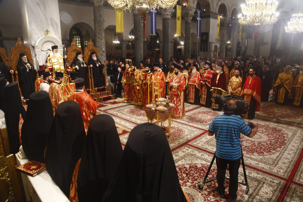 Θεσσαλονίκη: Πανηγυρικός Αρχιερατικός Εσπερινός Αγίου Δημητρίου (ΒΙΝΤΕΟ)