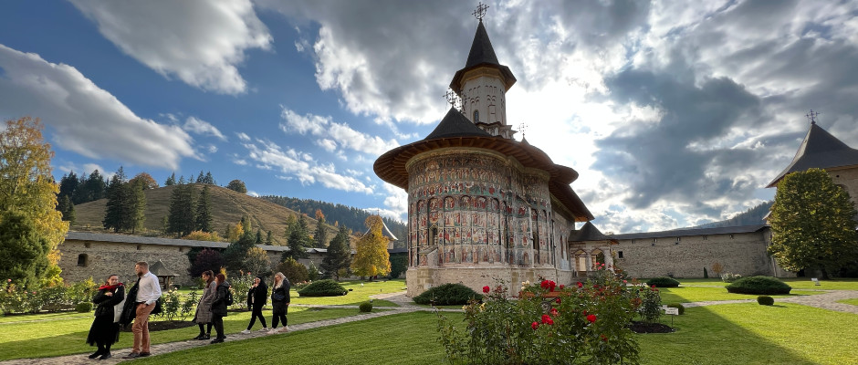 Ομάδα της Αδελφότητας της Ορθοδόξου Νεολαίας στην Πολωνία επισκέφθηκε τη Μητρόπολη Μολδαβίας