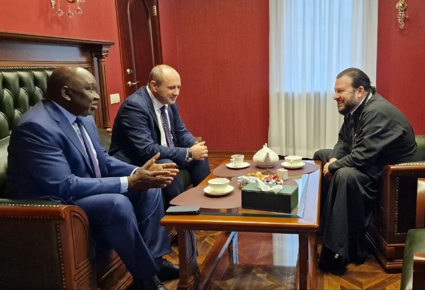 Патриарший экзарх Африки встретился с послом Южного Судана в России