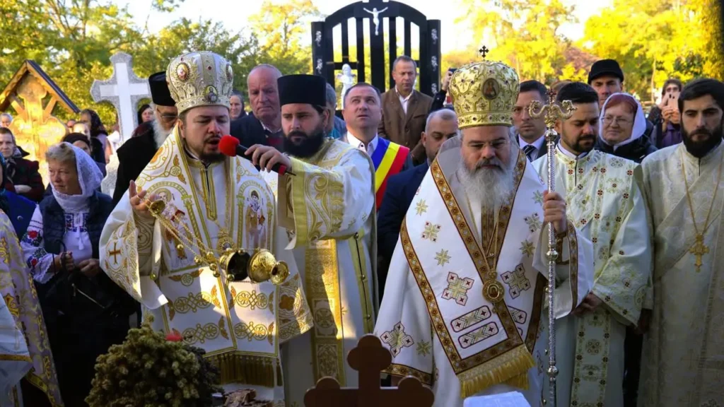 Să auzim cuvântul și cu inimă curată să-l păstrăm: Sfințire de biserică la o parohie vasluiană ocrotită de Sf. Parascheva