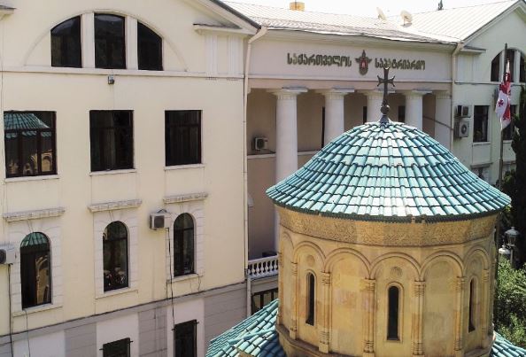 ღონისძიება ჰელოუინი  რელიგიურ საფუძვლებზეა აღმოცენებული და წინააღმდეგობაში მოდის მართლმადიდებლურ საეკლესიო ცნობიერებასთან