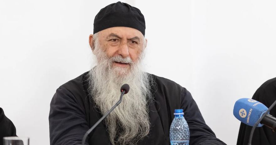 Arhimandritul Zaharia Zaharou va susține la Deva o conferință teologică