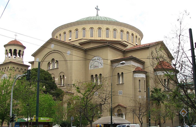 Άγιος Παντελεήμονας: Στα χέρια της αστυνομίας αλλοδαπός που μπήκε στην εκκλησία με μαχαίρι