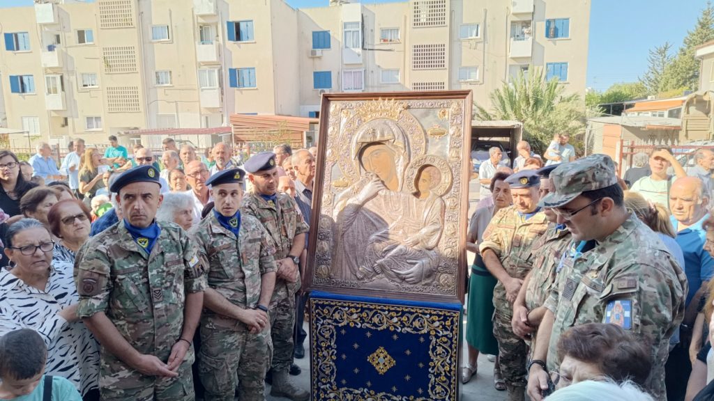 Ο Αμαθούντος Νικόλαος υποδέχθηκε την ιερά εικόνα της Παναγίας της Παραμυθίας