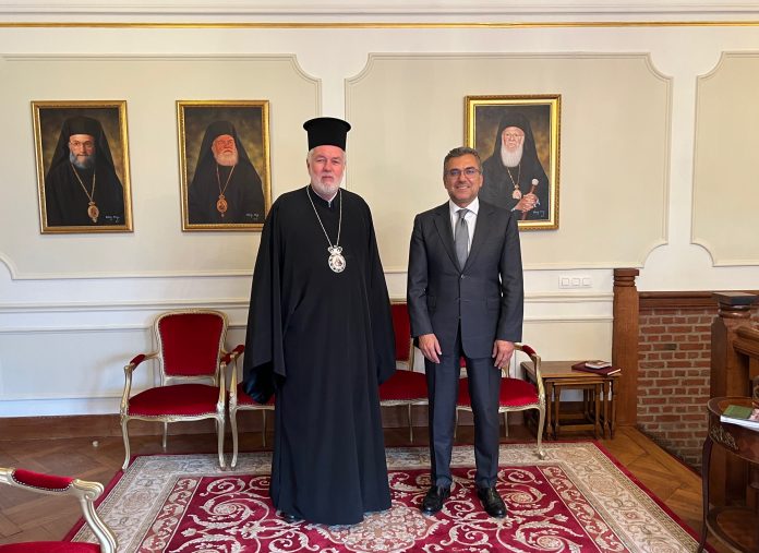 Ο Έλληνας Πρέσβης παρά τω ΝΑΤΟ στον Μητροπολίτη Βελγίου