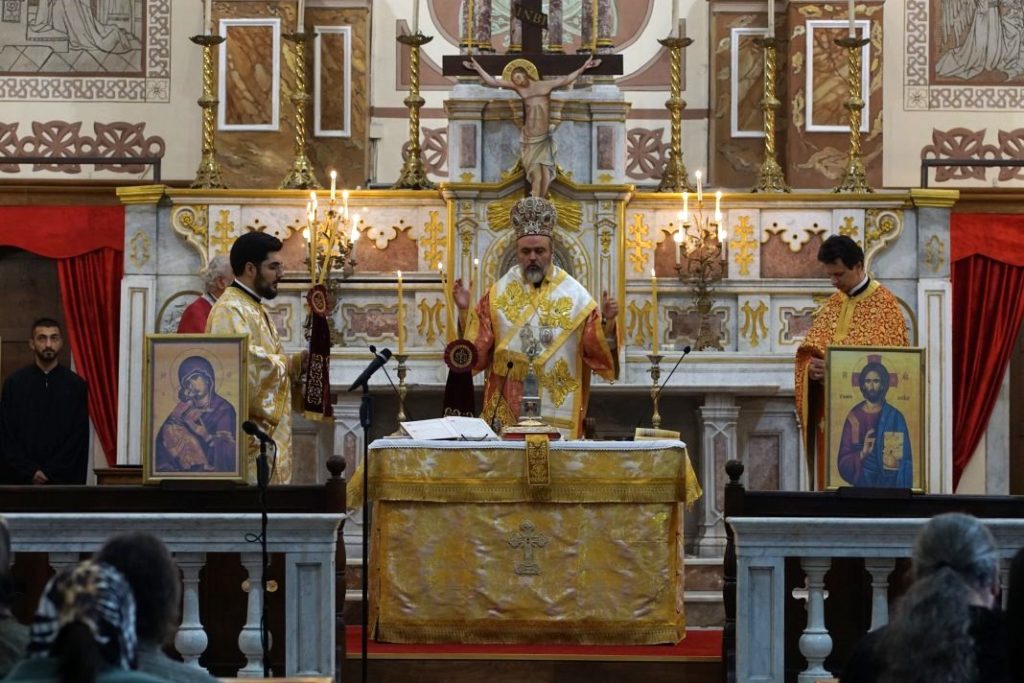 Έναρξη τακτικής λειτουργίας Μητροπολιτικού Ναού Σμύρνης