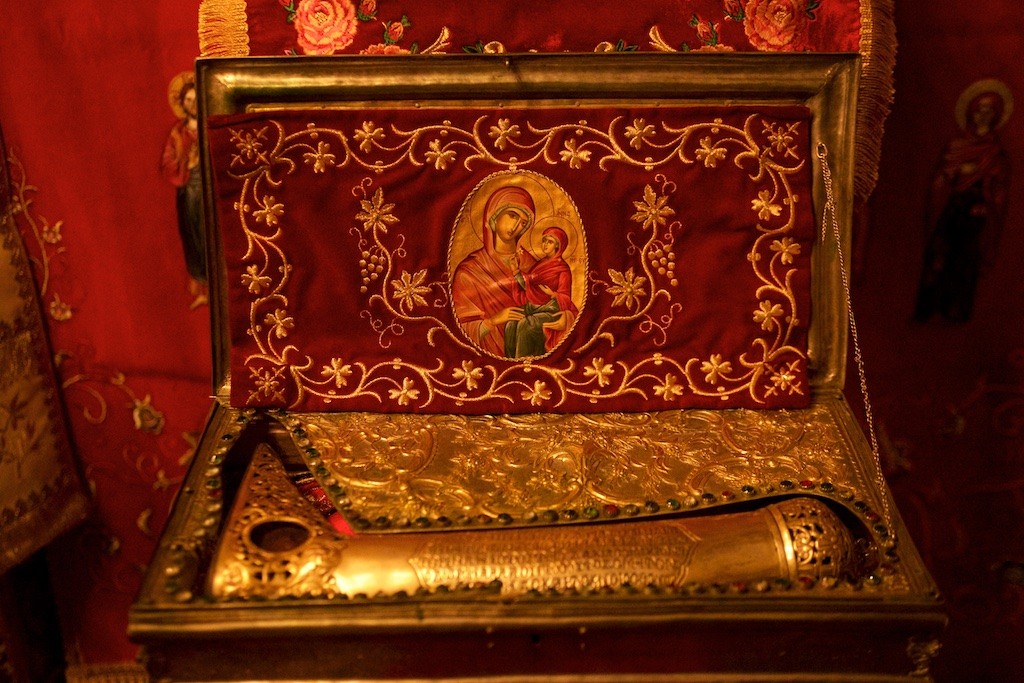 Το Iερό Λείψανο της Αγίας Άννης στα Γιαννιτσά από την Ιερά Μονή Κουτλουμουσίου