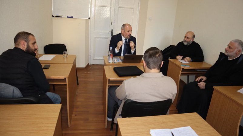 პოლონელი სტუმრების ბოლო ლექცია