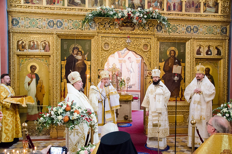 Митрополит Волоколамский Антоний возглавил Литургию в Свято-Николаевском кафедральном соборе г. Вены