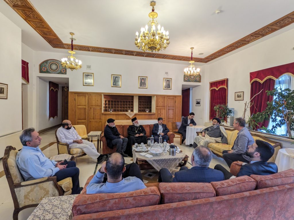 Αντιπροσωπεία του Πανεπιστημίου Θρησκειών και Δογμάτων του Ιράν στο Διορθόδοξο Κέντρο της Εκκλησίας της Ελλάδος