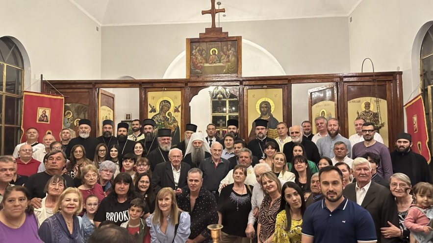Патријарх Порфирије свечано дочекан у манастиру Светог Николе у Маћагају (ФОТО/ВИДЕО)