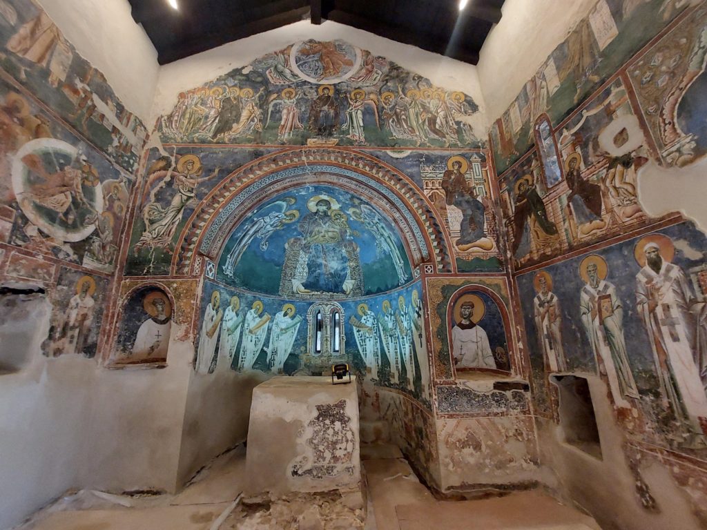 Συντήρηση τοιχογραφιών στο βυζαντινό ναό του Αγίου Γεωργίου στο Κουρμπίνοβο