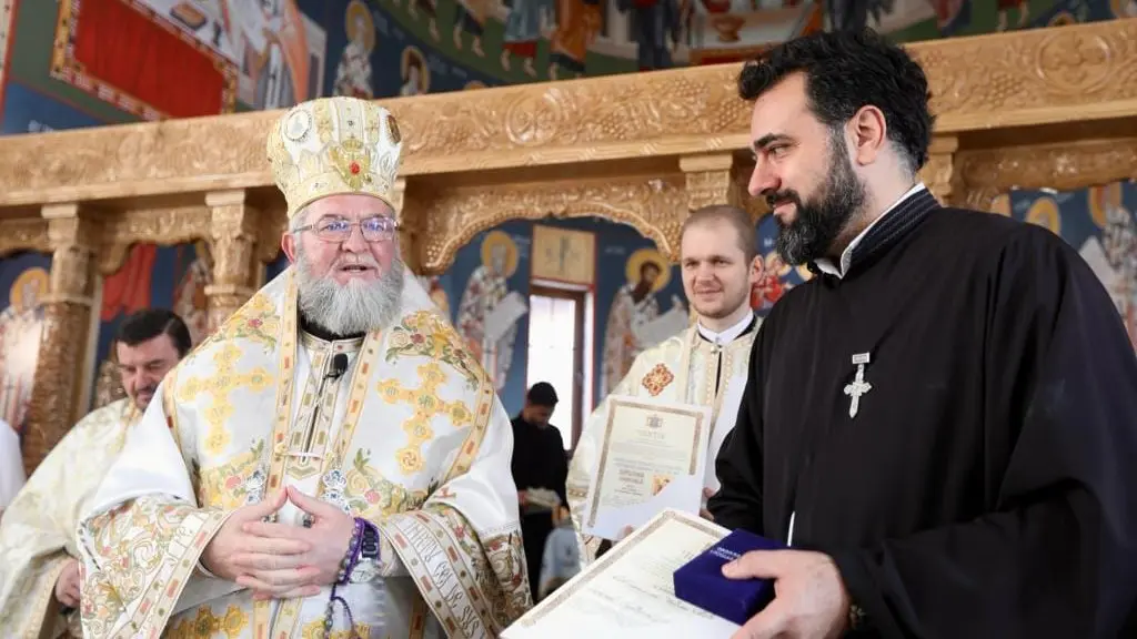 Fondatorul Corului Byzantion a primit cea mai înaltă distincție culturală a Episcopiei Maramureșului și Sătmarului
