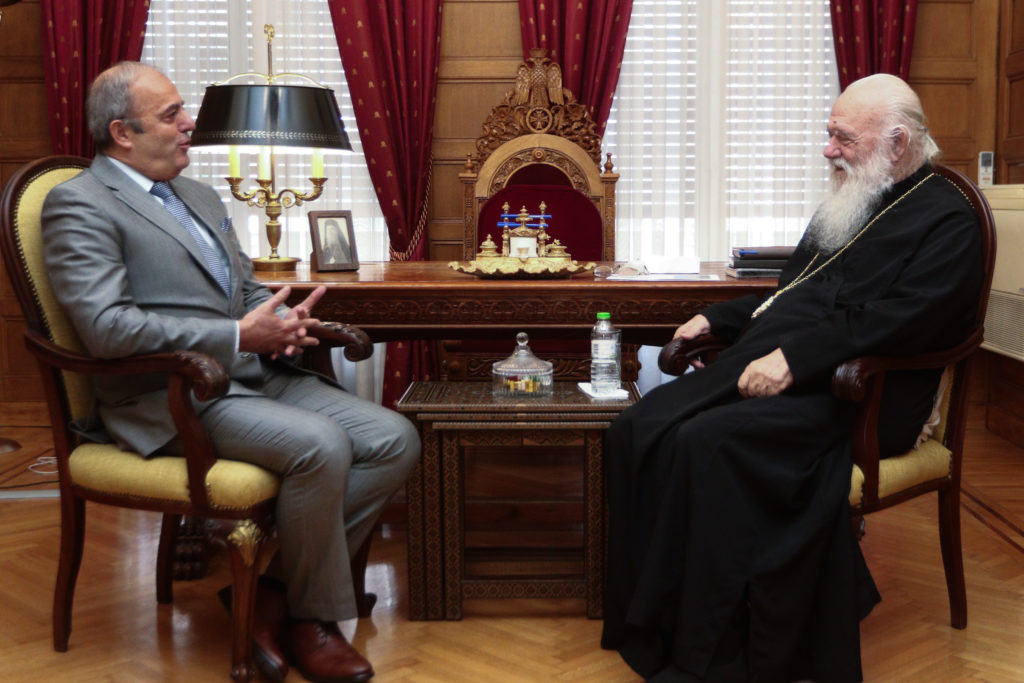 Επίσκεψη του Κοσμήτορα της Θεολογικής Σχολής του ΕΚΠΑ στον Αρχιεπίσκοπο Ιερώνυμο