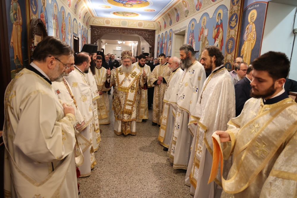 Тържествена архиерейска света Литургия по повод храмовия празник на академичния параклис в Богословския факултет