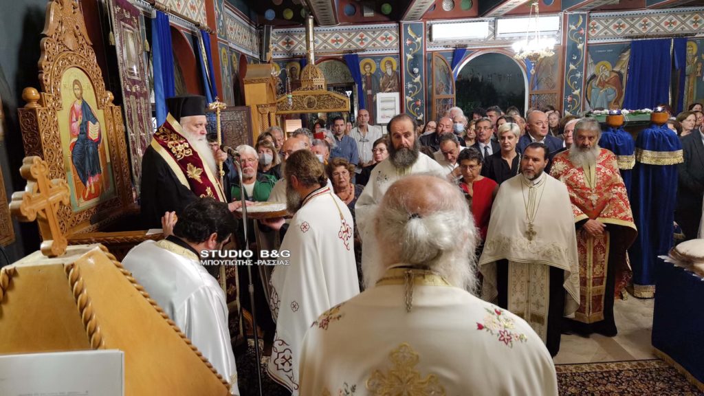 Πανηγύρισε ο Ιερός Ναός Αγίου Νεκταρίου στις Εργατικές Κατοικίες του Ναυπλίου