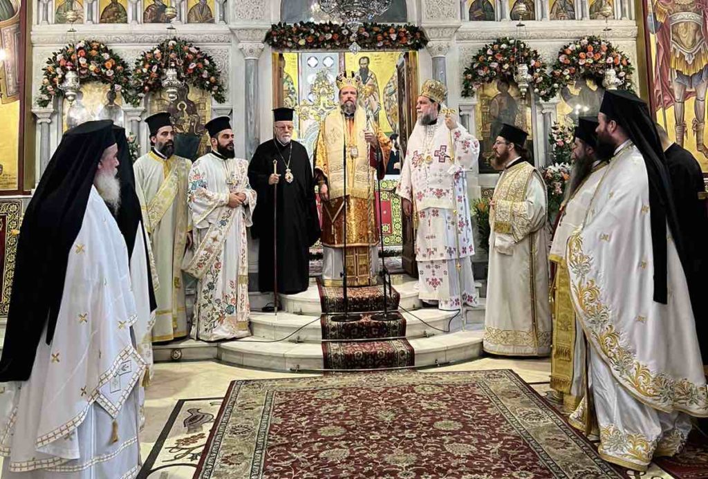 Δισαρχιερατική Θεία Λειτουργία στον πανηγυρίζοντα Ιερό Μητροπολιτικό Ναό Αγίων Αναργύρων Κοσμά και Δαμιανού Νέας Ιωνίας