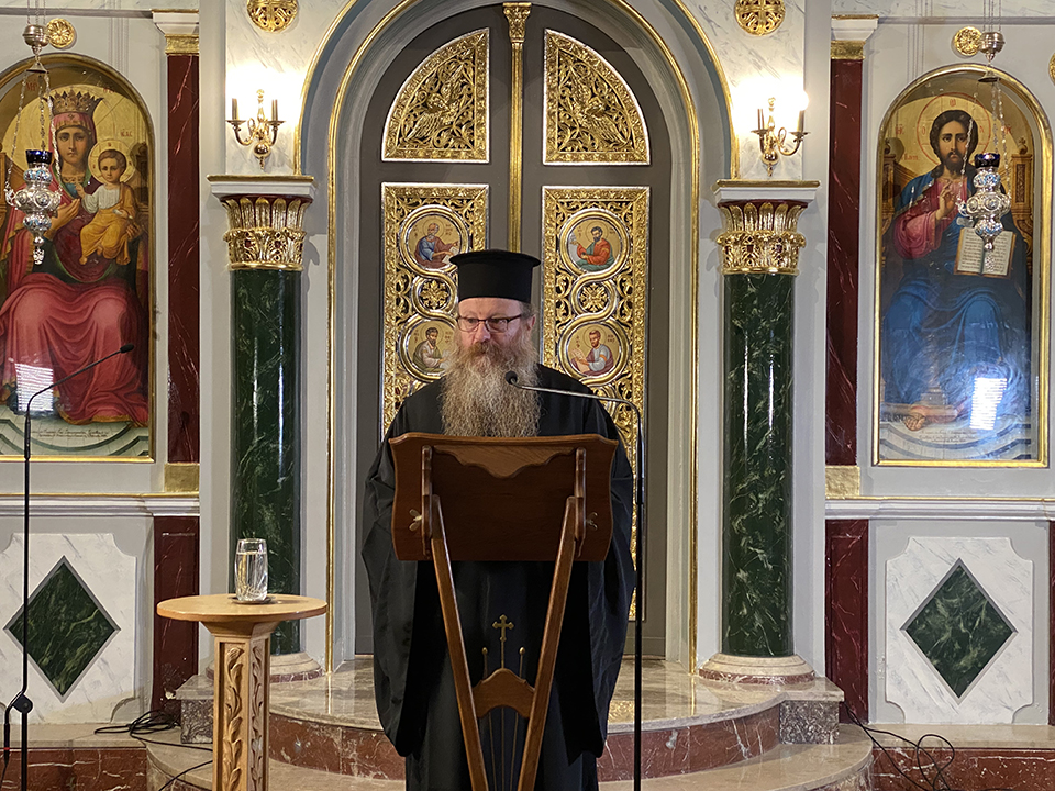 Αρχιμανδρίτης π. Δανιήλ Ψωίνος: Απαντήσεις σε λειτουργικές απορίες (2ο μέρος)