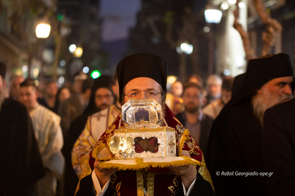 Συνεχίζεται το προσκύνημα της Τιμίας Κάρας του Αγίου Ιωάννη Χρυσοστόμου στο Αγρίνιο