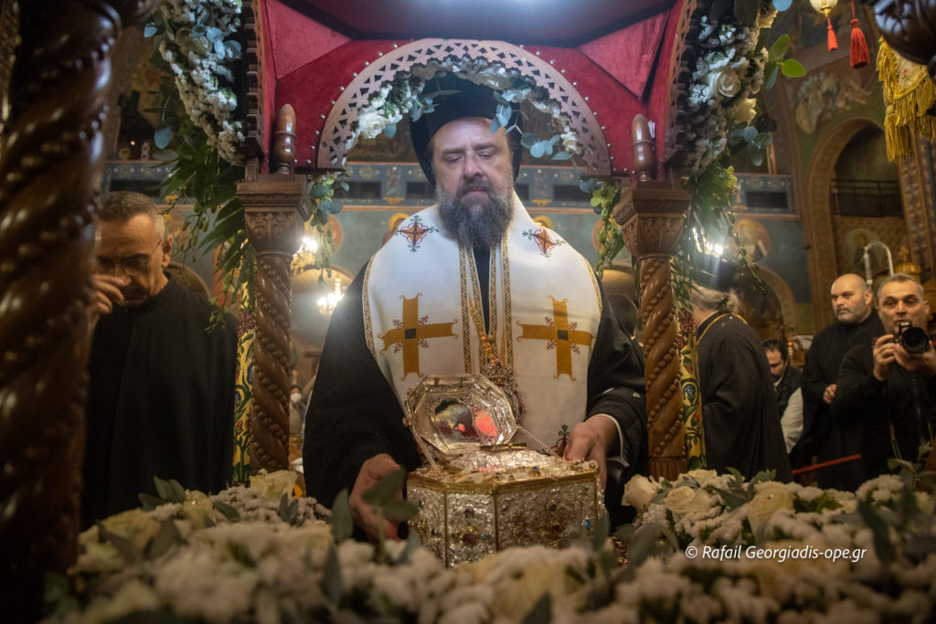 Η ιστορική υποδοχή της Τιμίας Κάρας του Αγίου Ιωάννου του Χρυσοστόμου στην Αθήνα (ΒΙΝΤΕΟ)