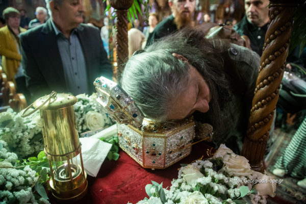 Προσκυνητές στο ope.gr: Μεγάλη ευλογία η παρουσία της Τιμίας Κάρας του Αγίου Ιωάννου Χρυσοστόμου στην Αθήνα (ΒΙΝΤΕΟ)