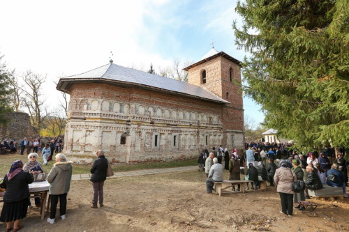 Закрытый в 1863 году монастырь вновь открыли в Румынии