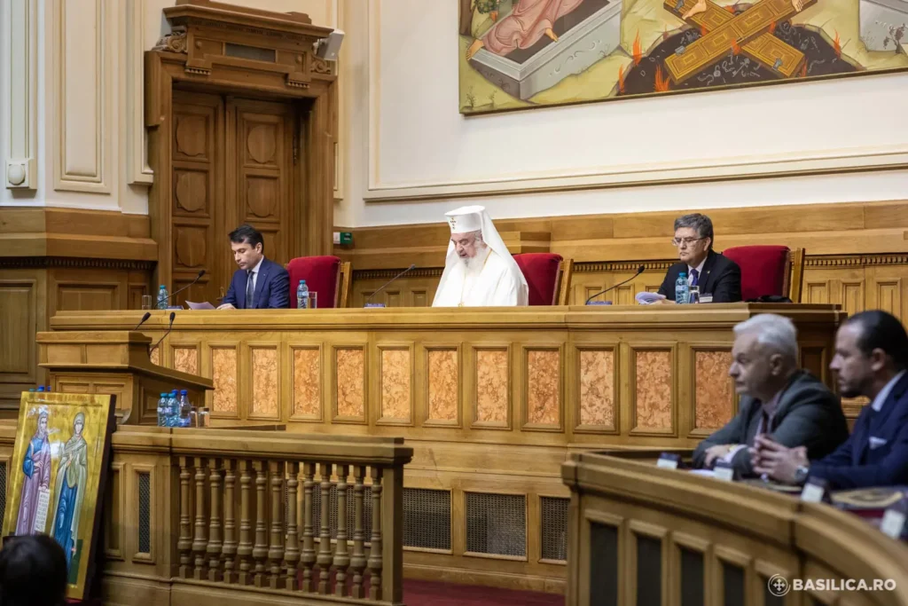 În arta sacră, limbajul celor văzute este simbol al realității veșnice nevăzute, amintește Patriarhul Daniel: Mesaj integral
