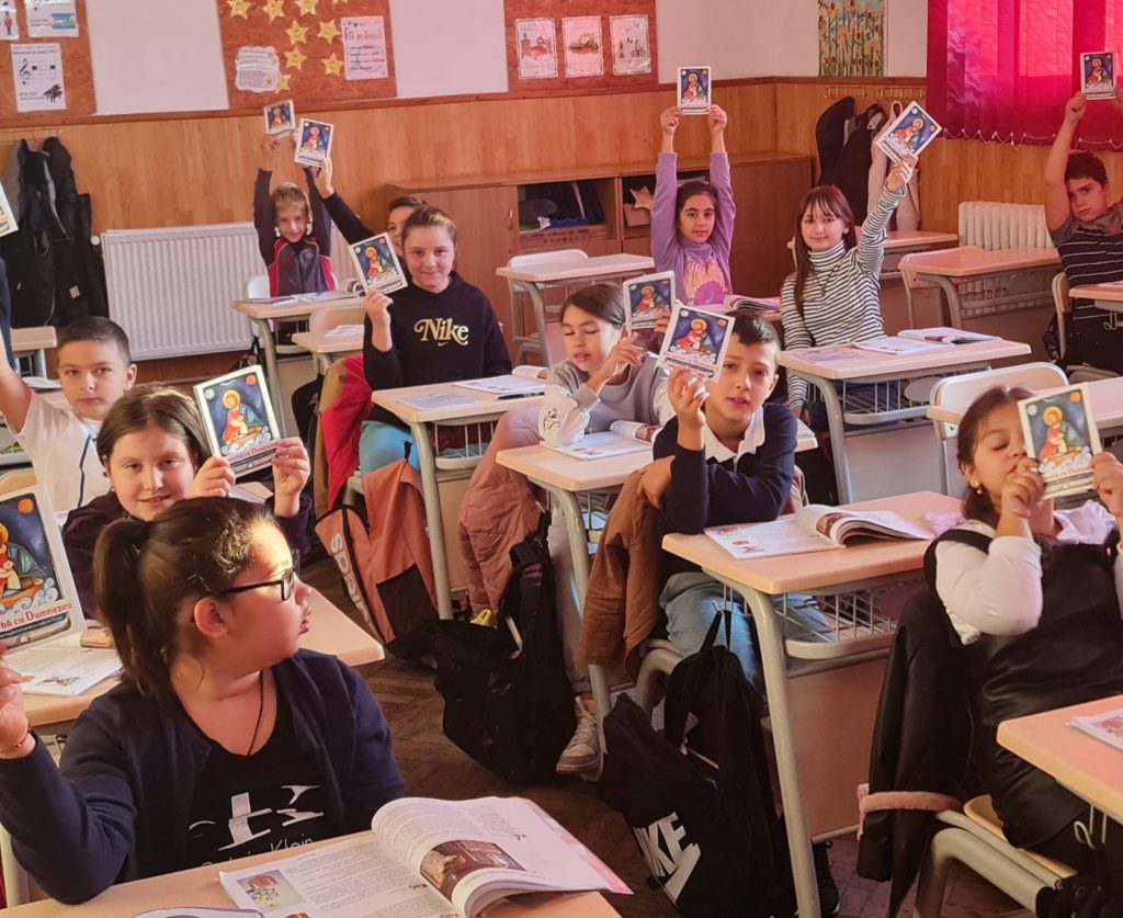 Ρουμανία: Προσευχητάρια σε 300 μαθητές