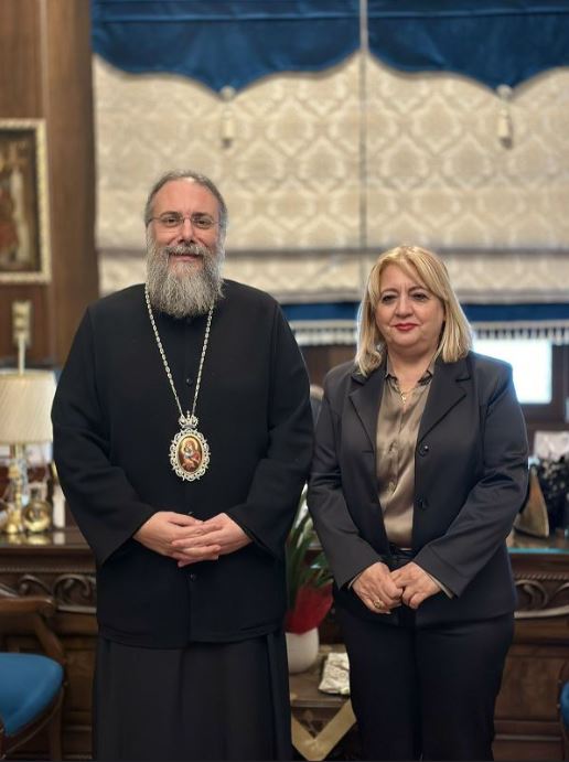 Στον Μητροπολίτη Τρίκκης Χρυσόστομο η νεοεκλεγείσα Αντιπεριφερειάρχης Τρικάλων