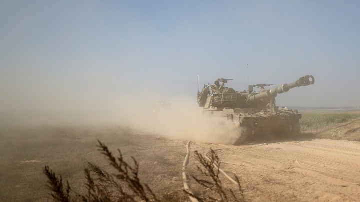 Ρουκέτα κοντά στα ελληνικά τηλεοπτικά συνεργεία στην Σντερότ στο Ισραήλ