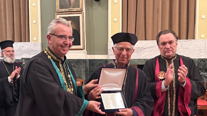 Ο Κυριάκος Χαραλαμπίδης Επίτιμος Διδάκτορας Θεολογίας του ΑΠΘ