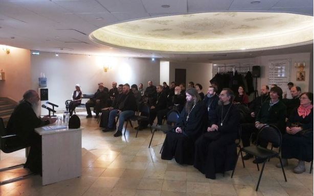 Епископ Мефодий провел семинары о церковной помощи наркозависимым в трех викарных округах Москвы