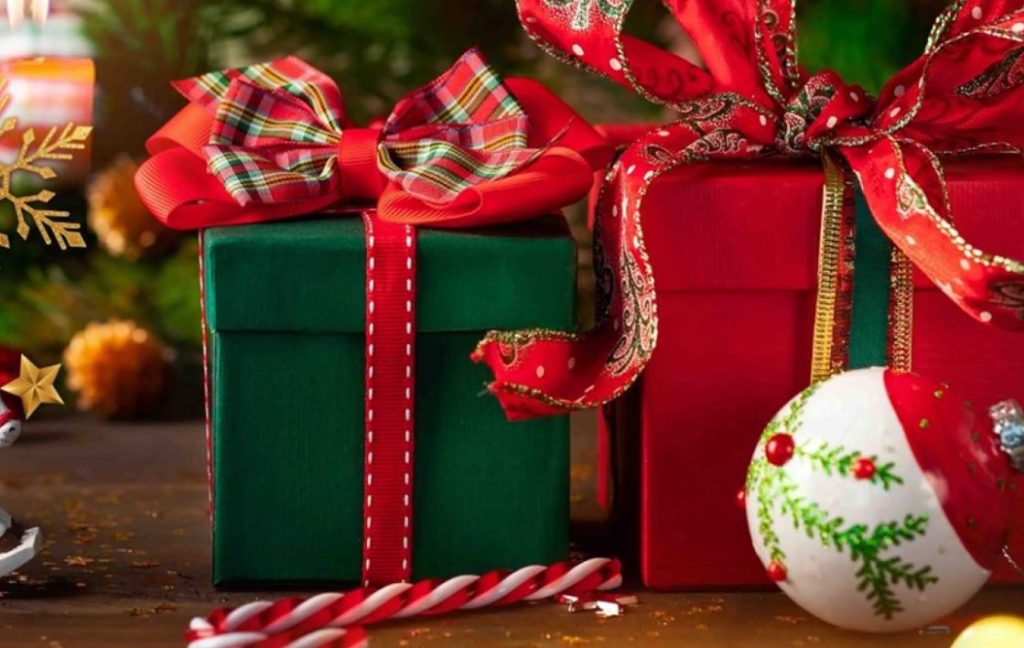 Η Χριστουγεννιάτικη Δωροέκθεση της Ιεράς Μητρόπολης Πειραιώς