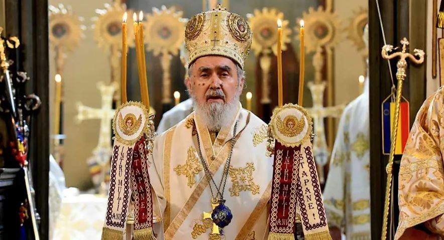 Arad: Concert de colinde la aniversarea a 39 de ani de la întronizarea Arhiepiscopului Timotei