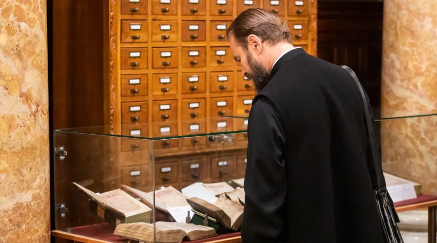 Catalogul integral al Bibliotecii Sfântului Sinod este disponibil online pentru cercetători