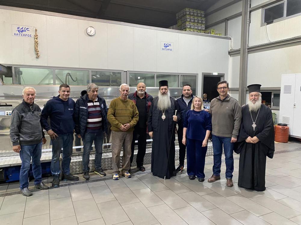 Ο Φθιώτιδος Συμεών κοντά στους ελαιοπαραγωγούς