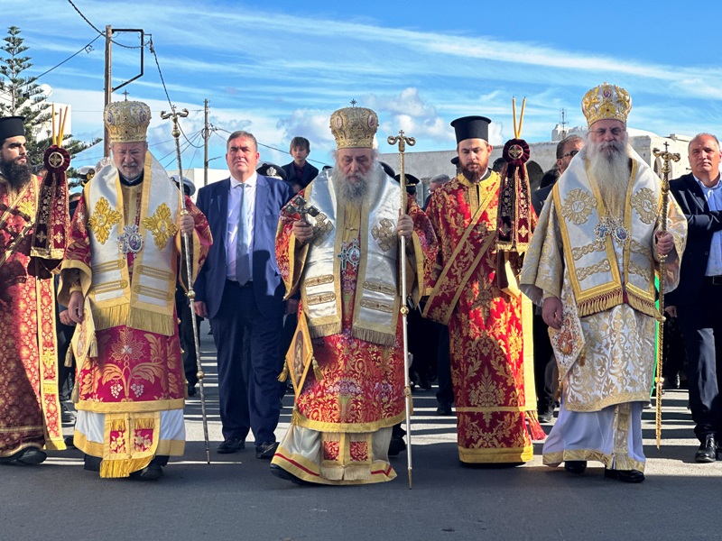 Η Νάξος εόρτασε την Πολιούχο της Παναγία «Χρυσοπολίτισσα»