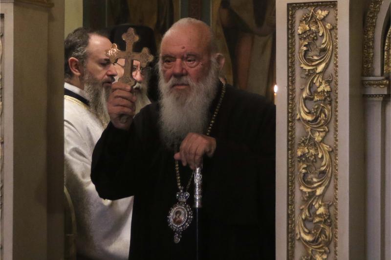 Θεία Λειτουργία στο Ιερό Αρχιεπισκοπικό Παρεκκλήσιο του Αγίου Ανδρέα