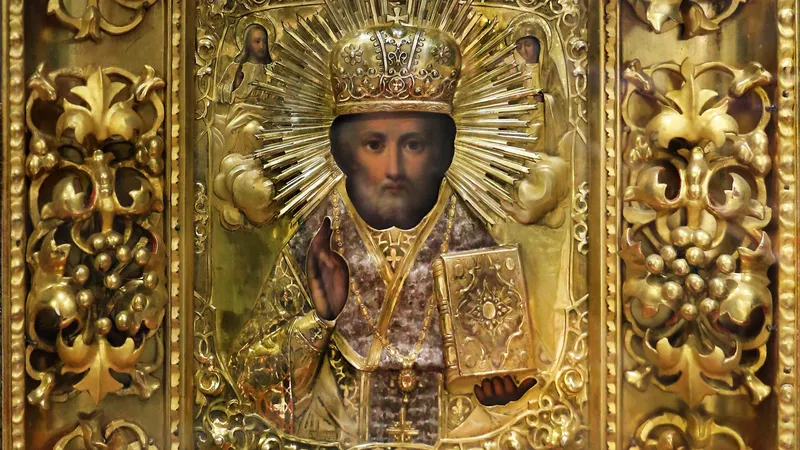 В день памяти святителя Николая Чудотворца Предстоятель Русской Церкви совершил Литургию в Храме Христа Спасителя