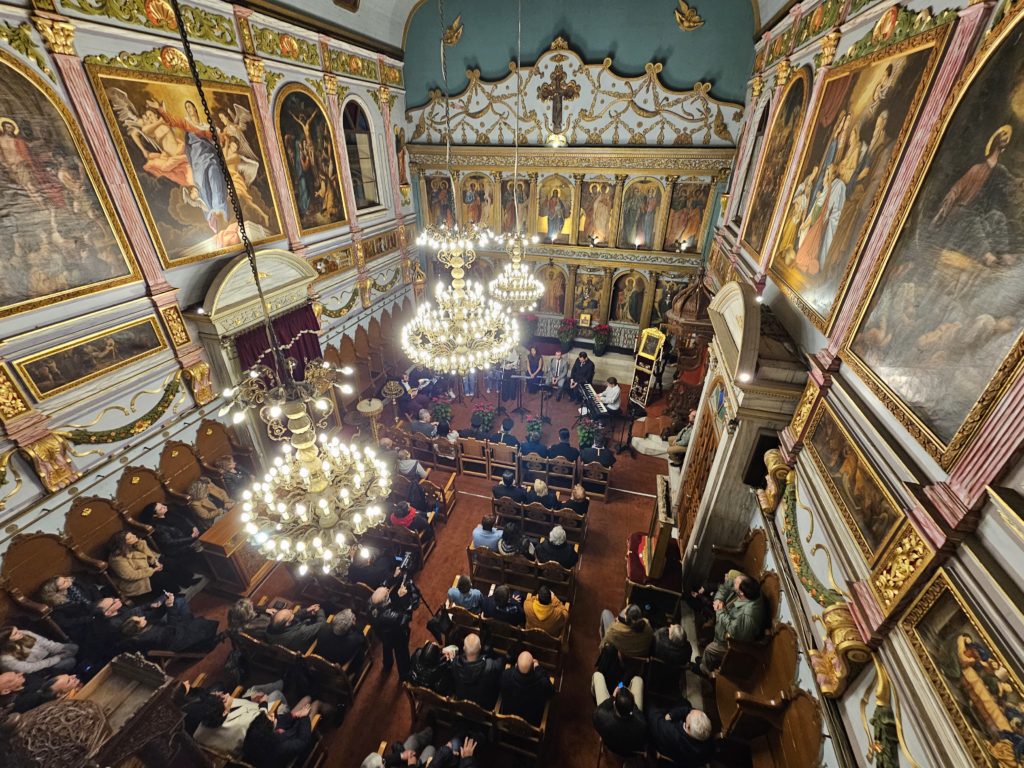 Ζάκυνθος: Μουσική πανδαισία στη Χριστουγεννιάτικη συναυλία «Άναρχος αρχή λαμβάνει»