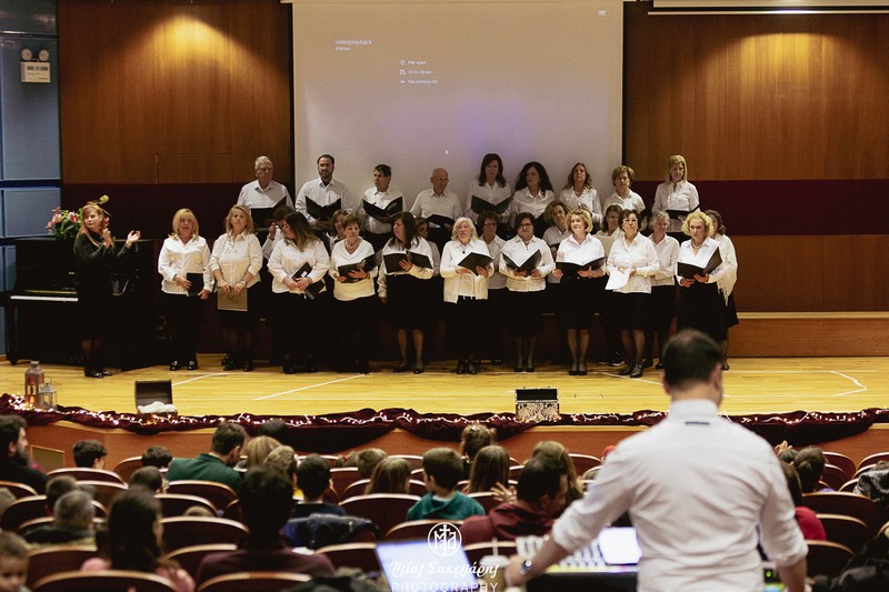 Με τη συμμετοχή 300 παιδιών η Χριστουγεννιάτικη Γιορτή των κατηχητικών σχολείων της Μητρόπολη Δημητριάδος