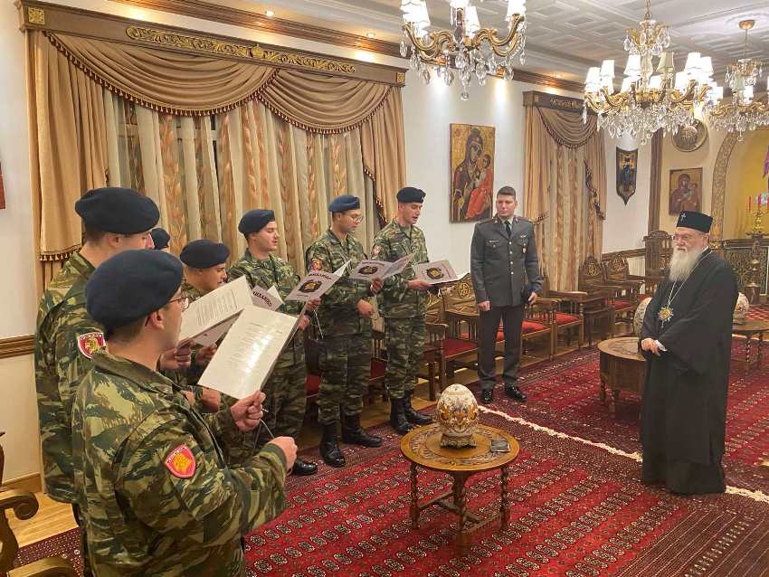 Χριστουγεννιάτικα Κάλαντα στον Μητροπολίτη Κορίνθου