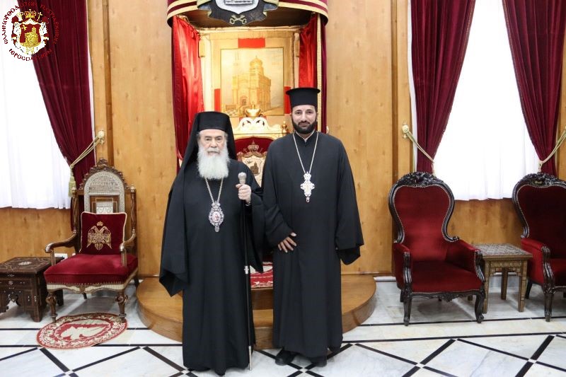 غبطة البطريرك يكرم كاهن رعية بير زيت