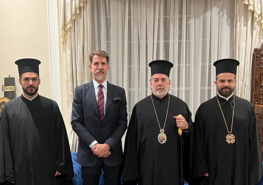 Επίσκεψη του Πρίγκιπα Παύλου στην Αρχιεπισκοπή Θυατείρων