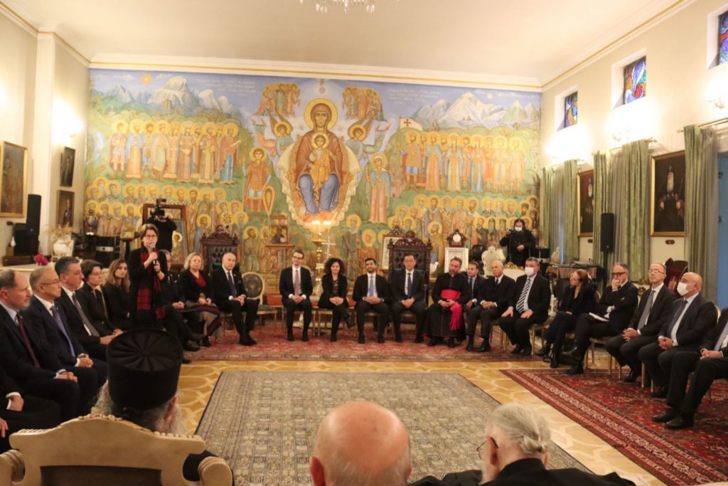 სრულიად საქართველოს კათოლიკოს-პატრიარქი და მღვდელმთავრები საქართველოში აკრედიტირებულ ელჩებს შეხვდნენ