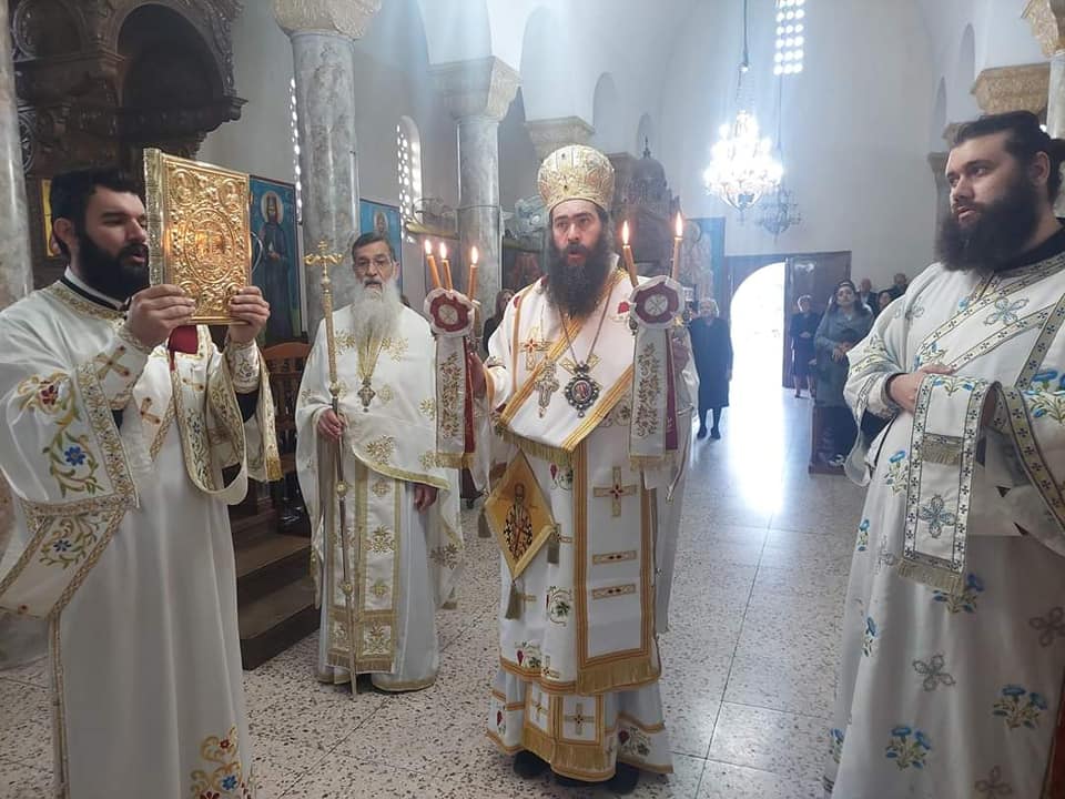 Ο Μητροπολίτης Πάφου ιερούργησε στον Ιερό Ναό Αγίας Ειρήνης στην Τίμη