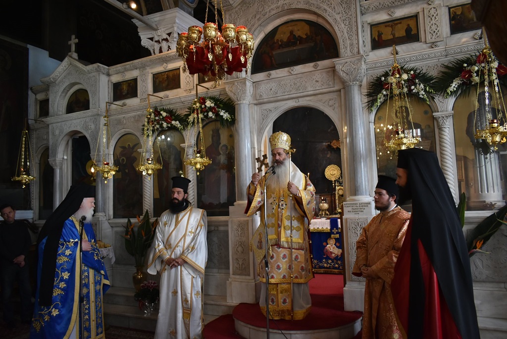 Φθιώτιδος Συμεών: «Η αγάπη ερμηνεύει αυθεντικά τους νόμους και τους Κανόνες»