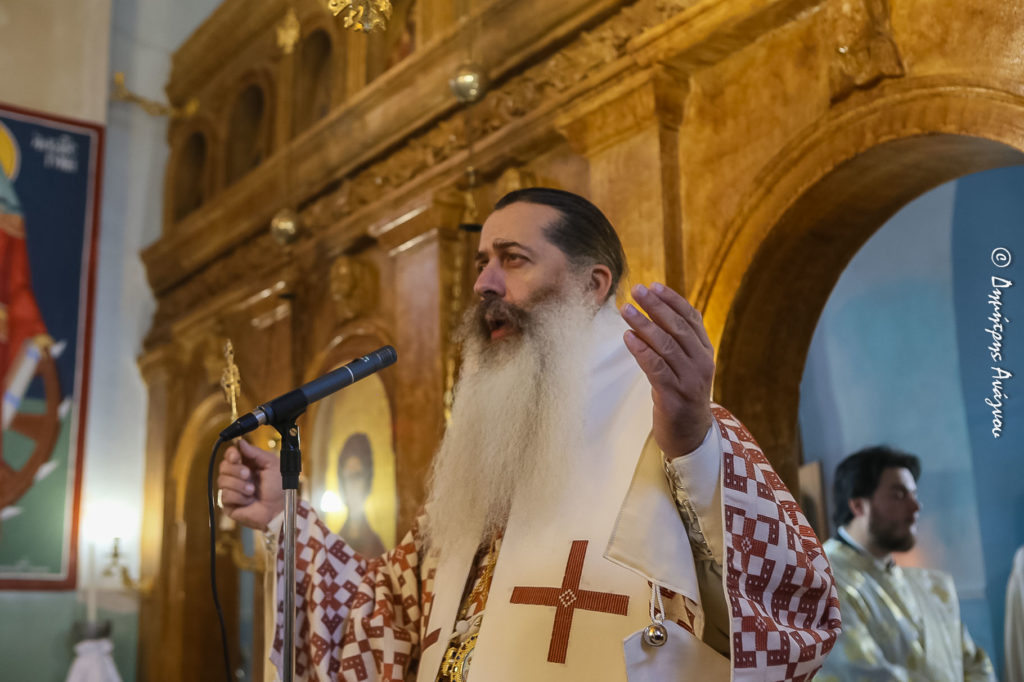 Μητροπολίτης Φθιώτιδος: «Έχουμε αληθινό πόθο να εορτάσουμε Χριστούγεννα;»